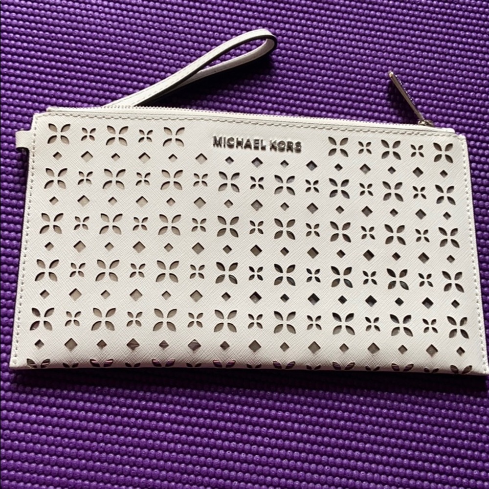 White Michael Kors wristlet